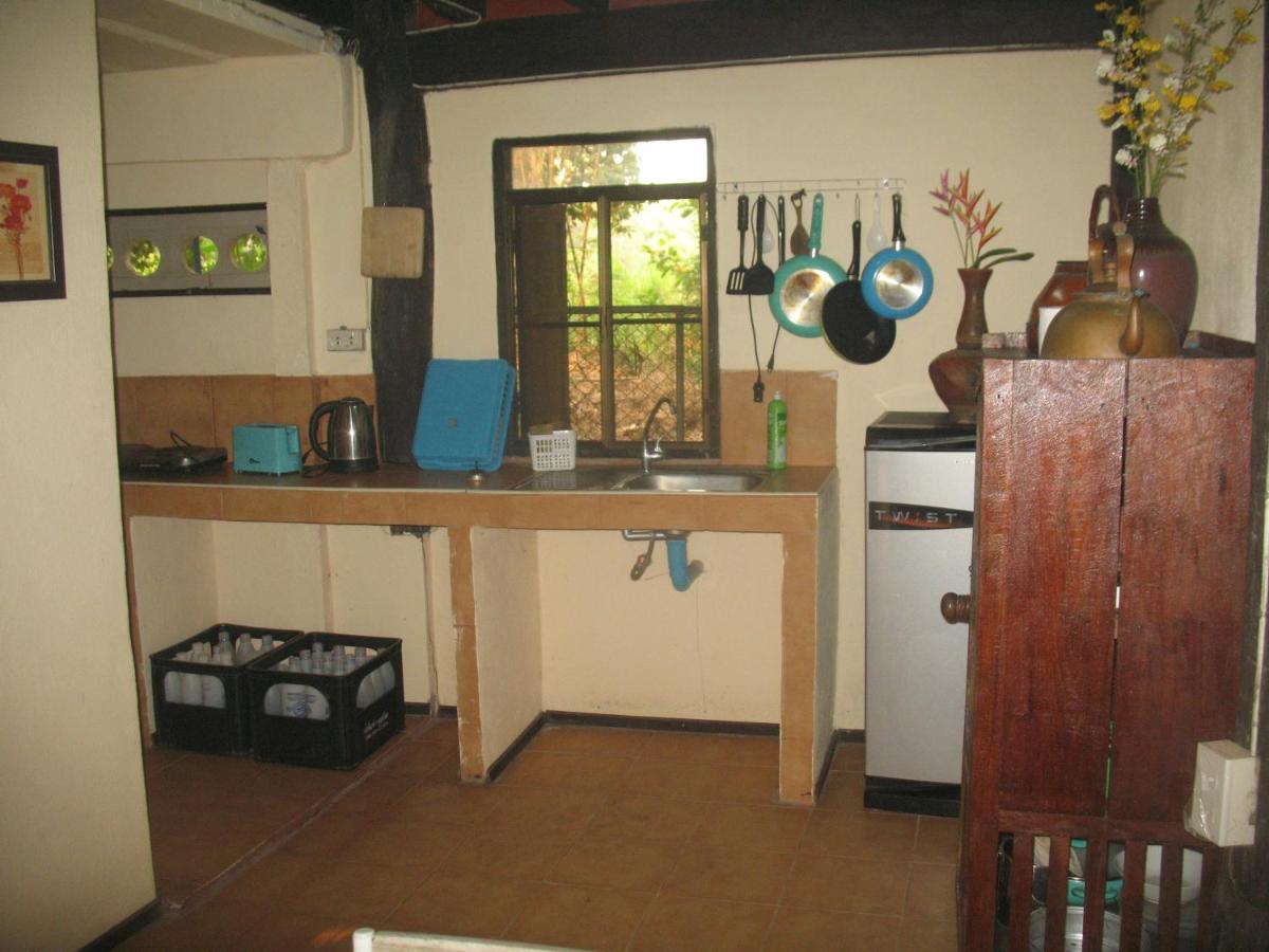 Teak house Chiang Mai Hotel Luaran gambar