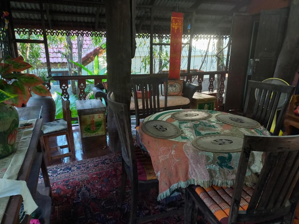 Teak house Chiang Mai Hotel Luaran gambar