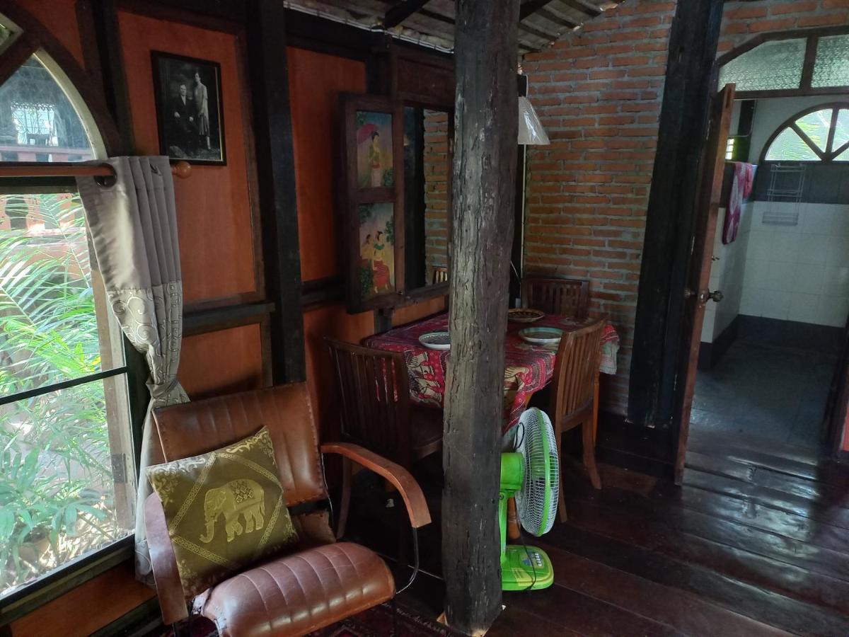 Teak house Chiang Mai Hotel Luaran gambar