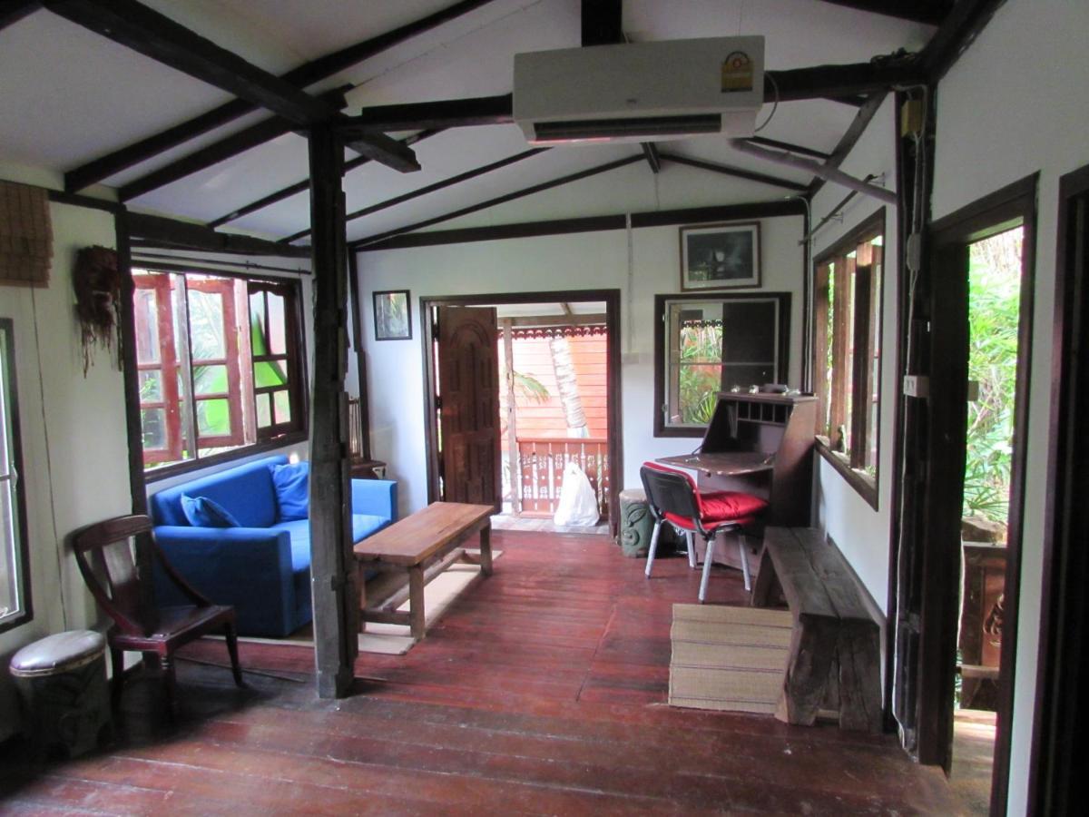 Teak house Chiang Mai Hotel Luaran gambar