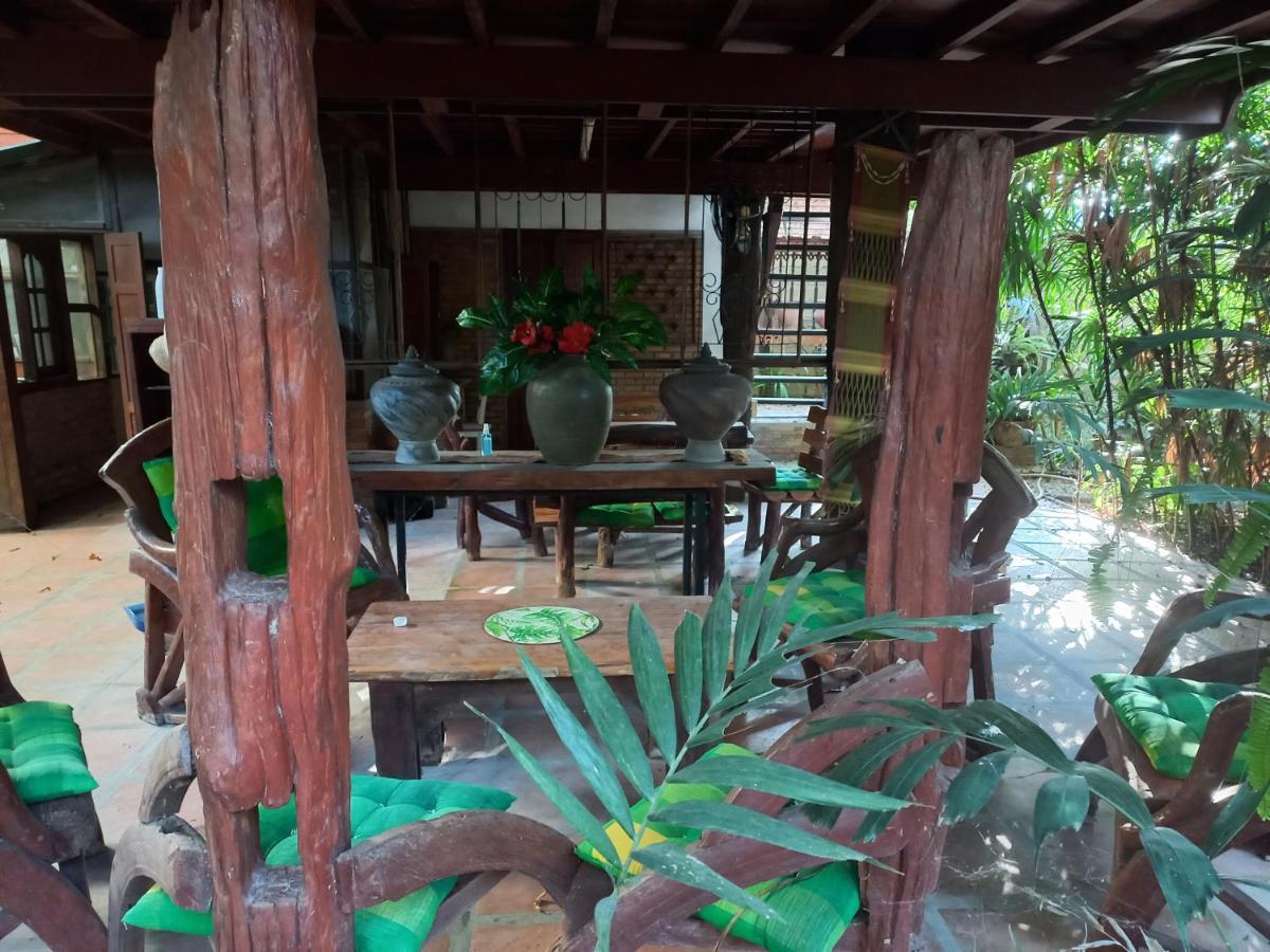 Teak house Chiang Mai Hotel Luaran gambar