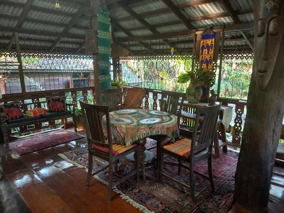 Teak house Chiang Mai Hotel Luaran gambar