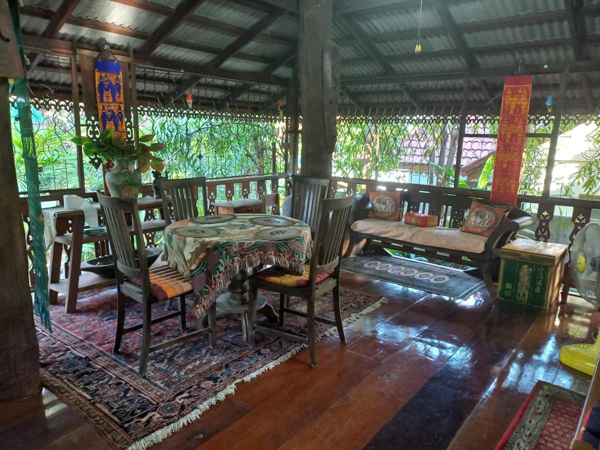 Teak house Chiang Mai Hotel Luaran gambar