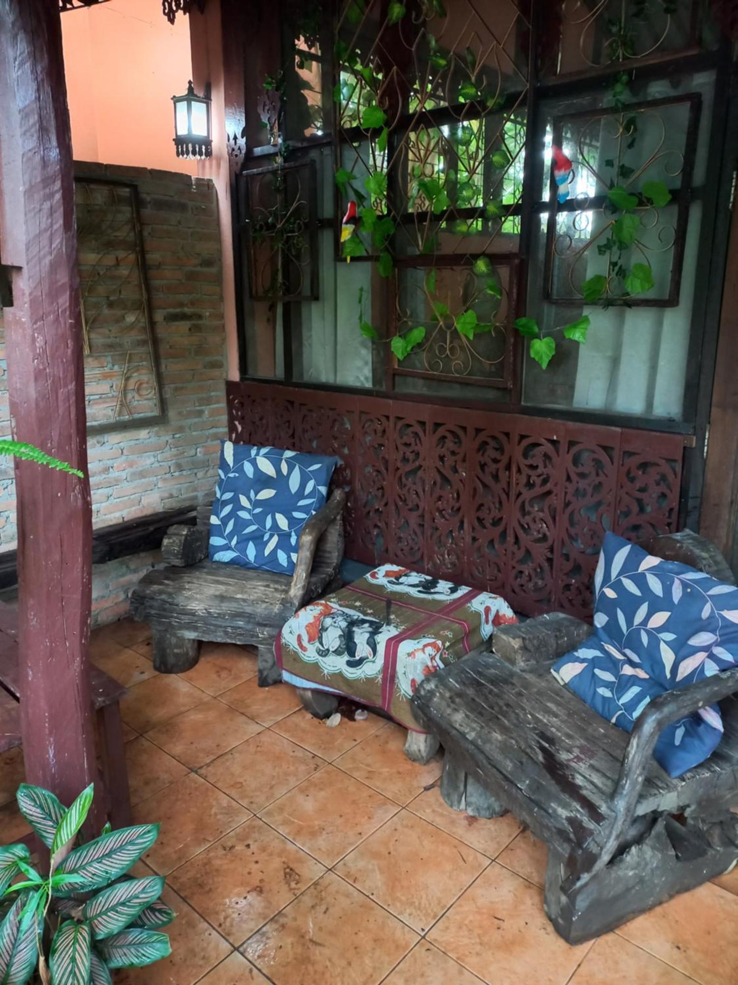 Teak house Chiang Mai Hotel Luaran gambar